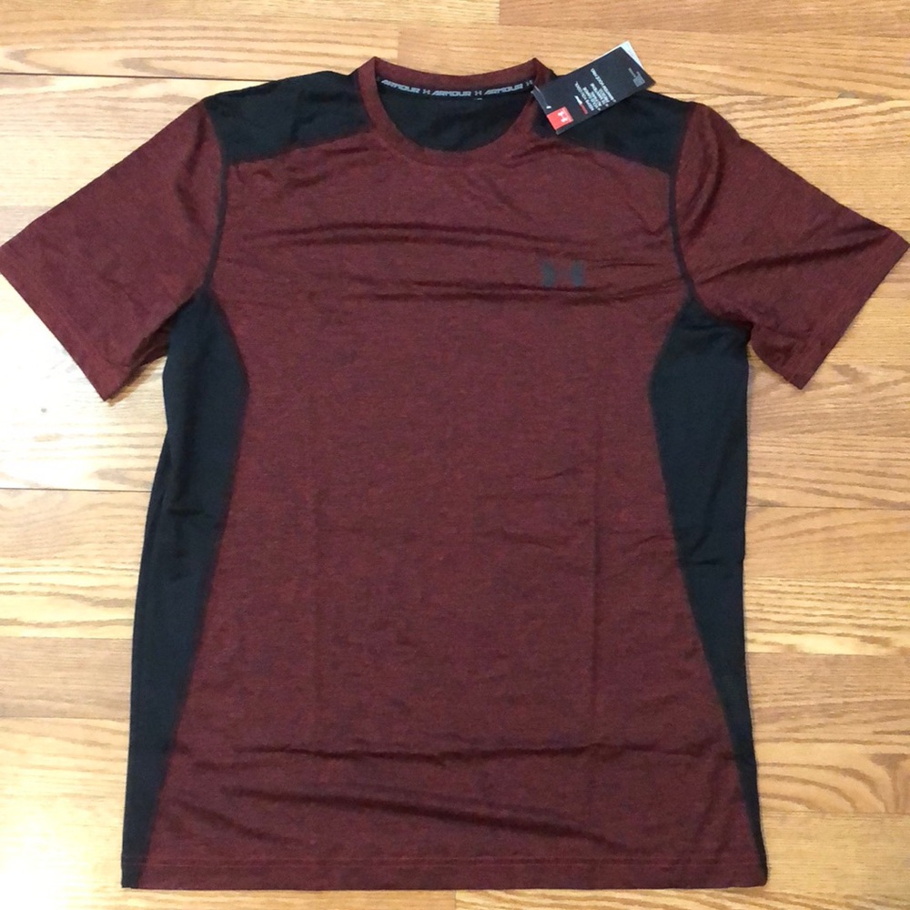 Men’s Under Armour red shirt